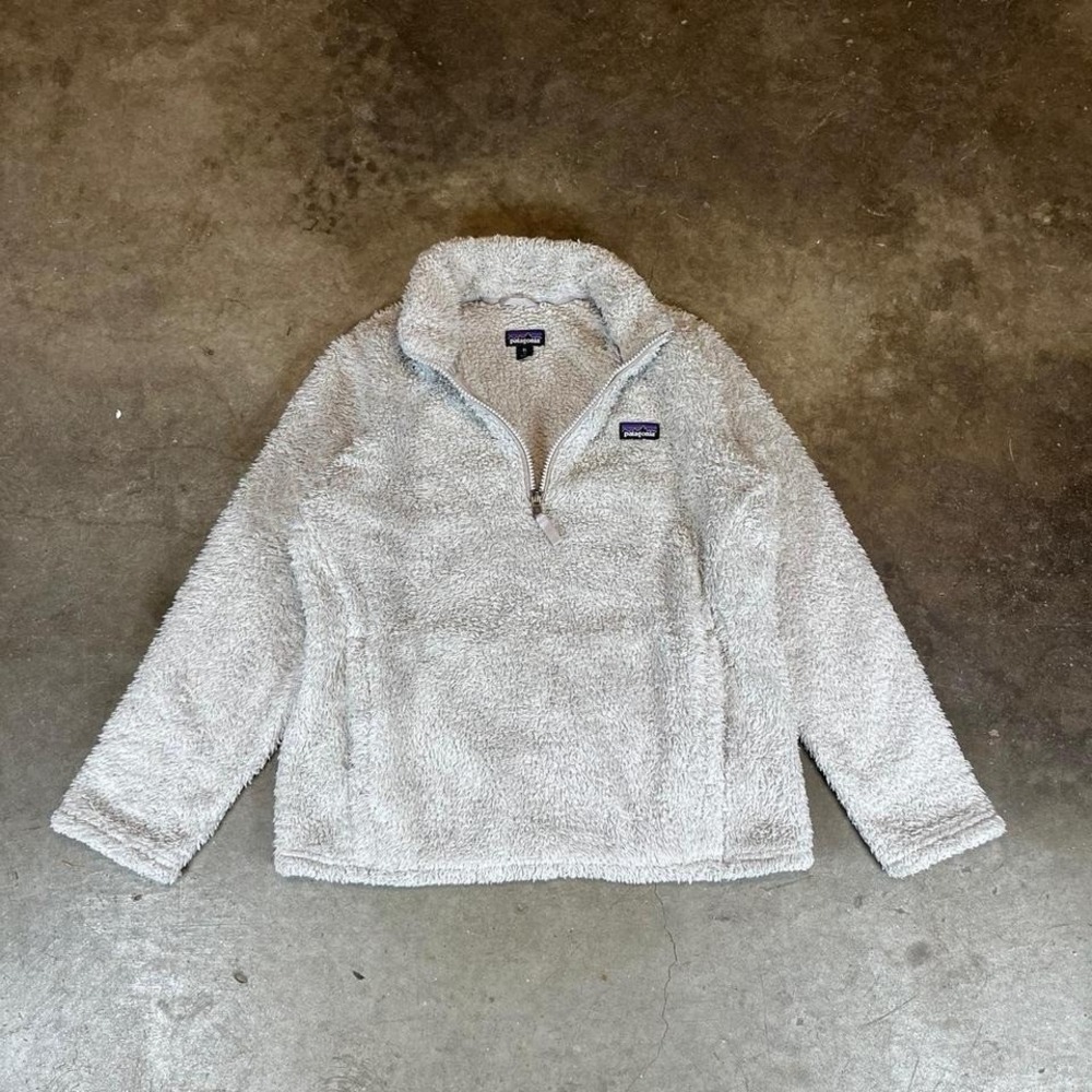 White Patagonia fleece Henley pullover Size youth large or women's XS/S